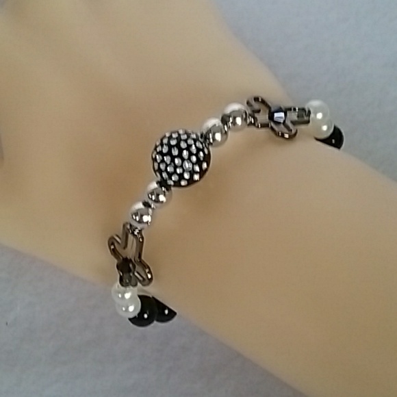 Womens black & silver cross beaded stretch bracelet - Picture 2 of 3